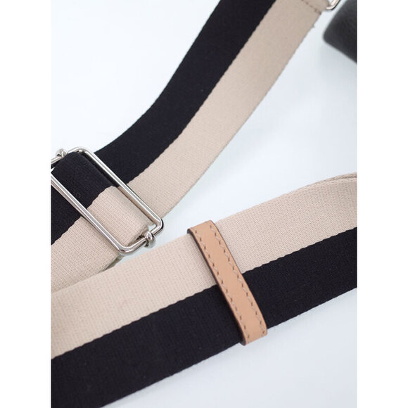 Fendi By the Way Leather Shoulder Bag - Picture 8 of 9